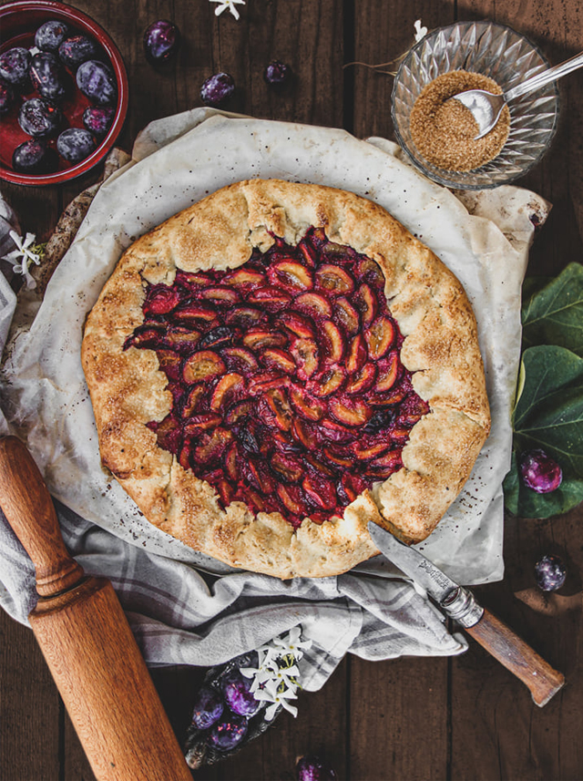 Photographie culinaire tarte prune morgane charmot annecy